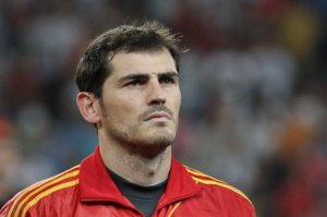Iker Cassilas is determined to reach 185 caps.