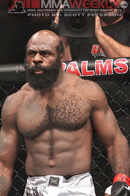 Half man, half legend - Kimbo Slice!
